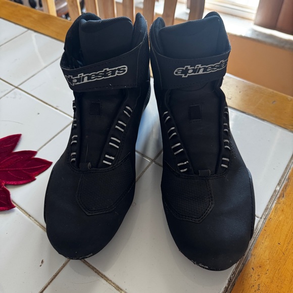 Alpinestars Sektor waterproof Shoes, CE Certified Casual Riding Footwear, 9.5 - Picture 1 of 16